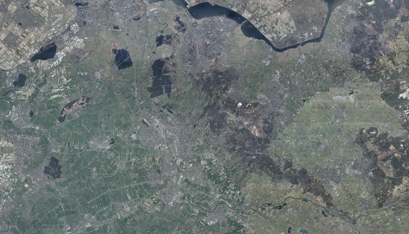 Luchtfoto van de provincie Utrecht met de stad Utrecht, de Heuvelrug en de randmeren